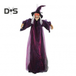 Halloweeni lendava n&otilde;ia kaunistus V&auml;ljas rippuv n&otilde;iakuju koos heleda suure karjuva n&otilde;ia rekvisiidiga aiahoovi murukaunistuseks A