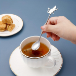 1 tk, magustoidulusikas, roostevabast terasest kohvilusikas, armas piimalusikas, kawaii kassi segamislusikas, korduvkasutatav j&auml;&auml;tiselusikas, pestav magustoidulusikas 1pc