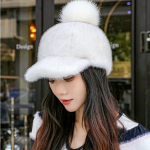 Paks Soe Pl&uuml;&uuml;sist Kunstminkkarusnahast Pesapallim&uuml;ts Elegantne &Uuml;hev&auml;rviline P&auml;ikesekaitsem&uuml;ts Klassikalised K&uuml;lmakindlad Reguleeritavad Golfim&uuml;tsid Naistele S&uuml;gis & Talv