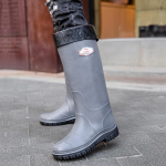 Meeste 45 cm k&otilde;rgused t&ouml;&ouml;vihmasaapad: Vastupidav, libisemiskindel, veekindel, paksu tallaga ehitust&ouml;&ouml;de jaoks 45