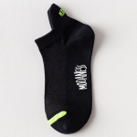 1/5/10 paari naiste pahkluusokke Hingavad Madalad L&uuml;hikesed Sokid Vabaaja Sport Kulumiskindlad Mood Neli Aastaaega T&auml;nav Libisemiskindlad Sokid 5Pairs