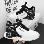 Trendikad meeste spordijooksujalatsid Disainer Uus P&ouml;&ouml;rlev pandlaga Mugavad Vabaaja tossud V&auml;lisjalatsid Korvpallijalatsid Tennisejalats 44 must