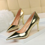 Naiste Klassikalised Kingad Lakk Nahast K&otilde;rged Kontsad Moodsad Naiste Pulmakleidikingad H&otilde;bedased Kuldse L&auml;ikivad Kingad Stiletto 7.5cm 10.5cm Naiste Kingad 38 beige