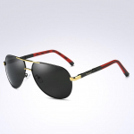 AORON Mehed Naiste Mood polariseeritud p&auml;ikeseprillid Klassikalised Pilot Driving P&auml;ikeseprillid Metallraamiga prillid