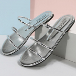 Suvise stiiliga 35&ndash;42 suuruses sandaalid, naiste seljas erksav&auml;rvilised lihtsad &uuml;herealised &otilde;hukese v&ouml;&ouml;ga lamedad sussid 42