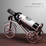 Majapidamises kasutatav veiniklaasihoidja Veinikapp Veiniriiuli kaunistus Veinikaunistus Tagurpidi veinipudeliriiul Moodne kerge ja luksuslik veiniriiul