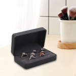 Ehtekarbi vitriin, kerge moes&otilde;rmuste hoidja daamile, punane