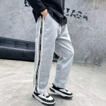 Mood laste lahtised poiste p&uuml;ksid ilusad triibulised dressip&uuml;ksid kevad uued laste mitmek&uuml;lgsed dressip&uuml;ksid lasteriided 170