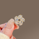 Crystal Flower Pross Tippkvaliteediga naiste suvine valgusvastane pandlaga Fikseeritud riidekrae Pandlaga Mini V&auml;ike Korsa Aksessuaarid