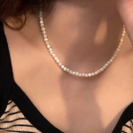 Kerge luksuslik tipptasemel hobuserauakujulise helmestega kaelakee naiste prantsuse retro elegantse isiksusega mitmek&uuml;lgne kaelakett rangluu kett