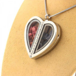 Pierres et Min&eacute;raux. Collier Spinelle + Kyanite brut. Mod&egrave;le coeur.