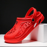 Suvised Meeste Sandaalid Kerged EVA Meeste vabaajajalatsid Aukkingad Puukingad Armastajad Koduaed &Otilde;ues Meeste Rannas Lamedad Sussid Suur Suurus 49 36 punane