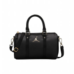 Jordan V&auml;ike duffelkott Nahast crossbody kott Must Jordan DR5595-010 must