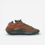 adidas Yeezy 700 V3 Copper Fade 36 2/3 valge