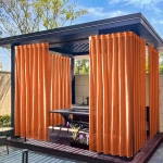 1 tk veekindel v&auml;listingimustes kasutatav kerge pooll&auml;bipaistev vaheseinakardin, t&auml;iuslik elutoa, veranda ja pergola kaunistamiseks W130xH213&Rod Pocket