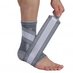 Pahkluu traksid hingavad eriti pehmed higi neeldumisv&otilde;imega reguleeritavad jalavarrukad ja pahkluu tugim&auml;hised sporditarbed M hall