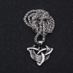 Roostevabast terasest Celtic Viking Triquetra Trinity Knot Poolkuu Ripats Kaelakee A pendant
