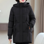 Suur pluss suuruses naiste pikk parka talvine soe jope kapuutsiga elegantne vabaaja paks pealisr&otilde;ivas keskealise naise mantel XL must