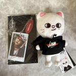 [USED] straykids Hyunjin mini plush bag charm white