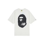 New Balance X BAPE Meeste Koost&ouml;&ouml; Retro Logo Prindiga &Uuml;mmarguse Kaelusega T-s&auml;rk Valge BATE2000-IVX XL