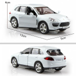 5-tolline metallist autosimulatsioon survevalu ja m&auml;nguasjas&otilde;iduk Porsche Cayenne luksusmaastur RMZ city 1:36 sulamist mudelikingitused lastele