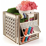 K&otilde;ik-&uuml;hes heegeldatud l&otilde;ngakauss, puidust l&otilde;nga jaoturi kauss, heegeldatud kudumishoidiku korraldaja kingitused