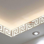 Moodne geomeetriline helkurseinaga magamistoa elutoa s&ouml;&ouml;gikleebis