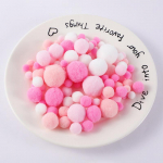 130 tk. Pulmakaunistuste liim riidele tarvikud Macaron Pompom karusnahapallid 1&ndash;3 cm Pomponid isetehtud pehmed pomponid, k&auml;sit&ouml;&ouml;