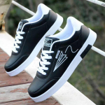 Valged kingad Meeste suvised hingavad mitmek&uuml;lgsed kingad vabaajajalatsid 39