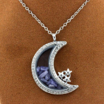 Pierres et Min&eacute;raux. Collier Tanzanite brut. Mod&egrave;le Lune.