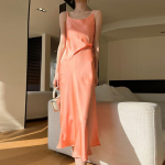 Naiste siidist satiinist kevad- ja suvine pikk kleit lahja temperamendi žakaarmaitselise keskmise pikkusega kleidiga M virsik