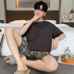 2024. aasta meeste &otilde;hukese puuvillase l&uuml;hikeste varrukatega pidžaamakomplekt &ndash; suvine stiil, saadaval suured suurused 3XL (90-100 kg)