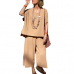 2 tk/komplekt naistele suvine riietus V-kaelusega l&uuml;hikeste varrukatega T-s&auml;rk lahtise l&otilde;ikega laia s&auml;&auml;rega p&uuml;ksid, komplekt &uuml;hev&auml;rvilist vabaajariietust M khaki