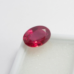 Looduslik Punane Rubiin Lahtine Kivi Ovaalne L&otilde;ige 7,65 ct Ehete Valmistamiseks ja Kivisortide Kogudeks 12.9 mm approx punane