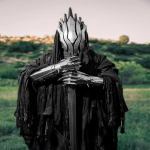 N&otilde;iakuninga kost&uuml;&uuml;mikomplekt Tume S&otilde;rmer&uuml;&uuml;tli-inspireeritud riietus Halloweeni, LARP-i ja fantaasiakost&uuml;&uuml;mi jaoks Nazg&ucirc;li r&uuml;&uuml; ja soomuskeebi