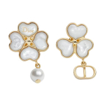 Dior Kevad Suvi 2026 Kollektsioon CD Signatuur L&auml;ikiv Kolme Nelja Lehe Ristikujuline Disain Vaik K&otilde;rvar&otilde;ngad Unisex k&otilde;rvar&otilde;ngad Kuldne Valge E4488WOMMP_D301 Gold/White