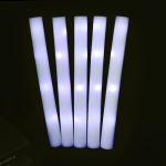 30 tk RGB LED helendav vahtpulk Hulgim&uuml;&uuml;k V&auml;rvilised LED helendavad pulgad Cheer Tube Tume Valgus S&uuml;nnip&auml;ev Pulmapidu Tarvikud No Customized white