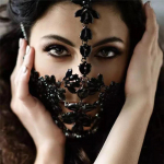 &Uuml;lepaisutatud maskeraadimask moodne peo esinemine kivid must mask naiste mask