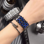 Korea versiooni moodne LED-laava terasrihmaga k&auml;ekell &ndash; lahe tudengite meeste vabaaja ketiga k&auml;ekell blue light