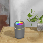 V&auml;rviline USB mini auto &otilde;huniisutaja: Vaikne aroomiteraapia masin ja kingitus valge