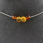 Collier - A Bijoux - Ambre v&eacute;ritable - 4 perles - Acier inoxydable - Longueur 45 cm