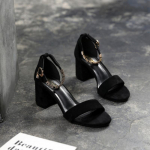 Moodsad ja mitmek&uuml;lgsed k&otilde;rged kontsad, paksud kontsad, avatud sandaalid, kerged naiste t&ouml;&ouml;jalatsid 34 must