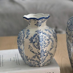Blue And White Porcelain Vase for Floral Display in Office Or Home Begonia 8cmx15cm
