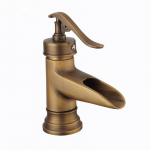 Antiiksed kraanikausikraanid Must pronks Kaskaadkraan Bambusest vannitoavalamu segistid &Uuml;he hoova kuuma ja k&uuml;lma vee segistid