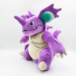 Uus Lilla Nidokingi pehmem&auml;nguasi Pok&eacute;moni nukk Armas pehme kaisukuju Kogutav figuur Kingitus lastele ja t&auml;iskasvanud animef&auml;nnidele Kodu kaunistus Sobib s&uuml;nnip&auml;evaks 30cm lilla