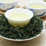 100 g ~ 500 g orgaaniline premuim Xinyang Maojian roheline tee, lahtiste lehtedega Mao Jian tee 100g