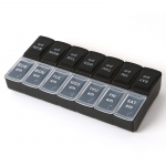 Igan&auml;dalane (7-p&auml;evane) AM/PM pillide organiseerija, vitamiinikarp ja ravimikarp, suured kambrid, 2 korda p&auml;evas valge/must