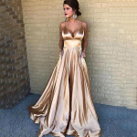 Br&auml;ndiriidedUued naistemood &uuml;hev&auml;rvilised seksikas V-kaelusega, varrukateta &otilde;htukleit S kuld