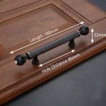 Koduarendus kapi t&otilde;mmake k&auml;epide sahtli k&auml;epide ukse k&auml;epidemed m&ouml;&ouml;bel riistvara kapinupud Black 96mm Hole Distance