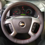 Chevrolet Epica 07-12 Captiva 13-17 jaoks K&auml;sit&ouml;&ouml;na &otilde;mmeldud libisemisvastane auto rooliratta kate Pletitud Ehtne nahk Auto interj&ouml;&ouml;r